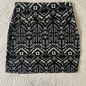 Effort's naturally Black and White Patterned Women's Bum Skirt